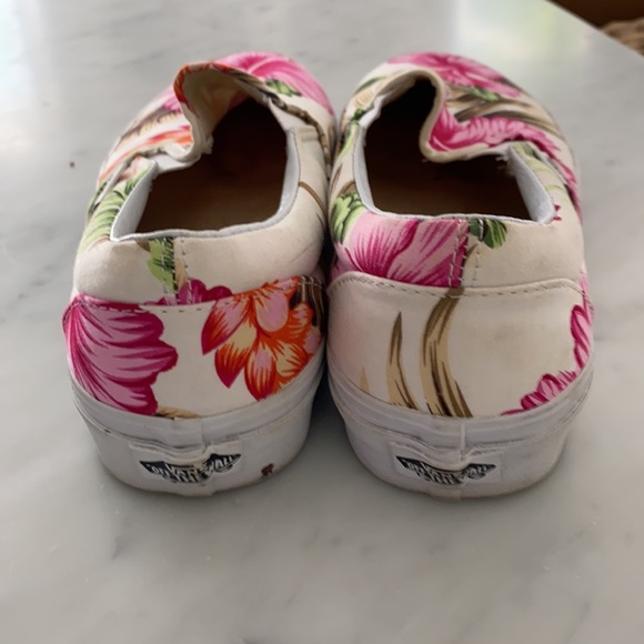 Vans - Picture 3 of 4